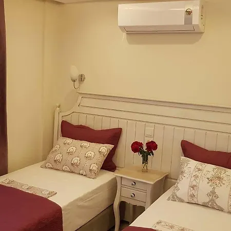 Ege Otel ホテル