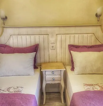 Ege Fener Otel Hotel 2*