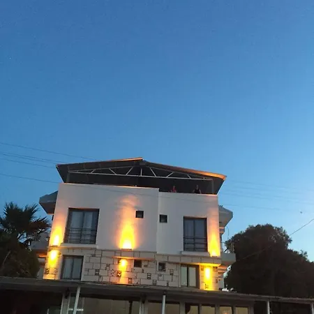 Ege Otel ホテル